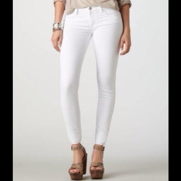 white american eagle pants